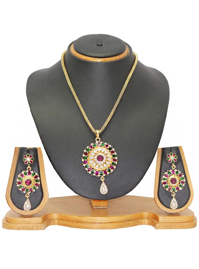 Green Alloy Austrian Diamonds Necklace With Earrings 65963