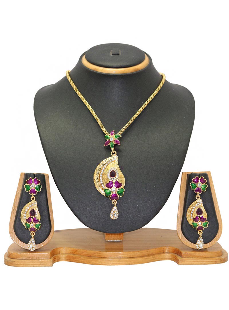 Green Zinc Austrian Diamonds Necklace With Earrings 66046