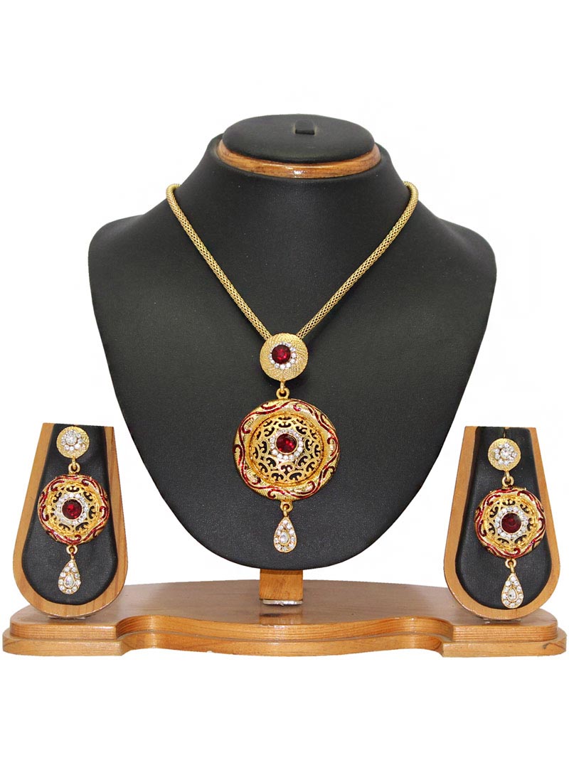 Maroon Zinc Austrian Diamonds Necklace With Earrings 66074