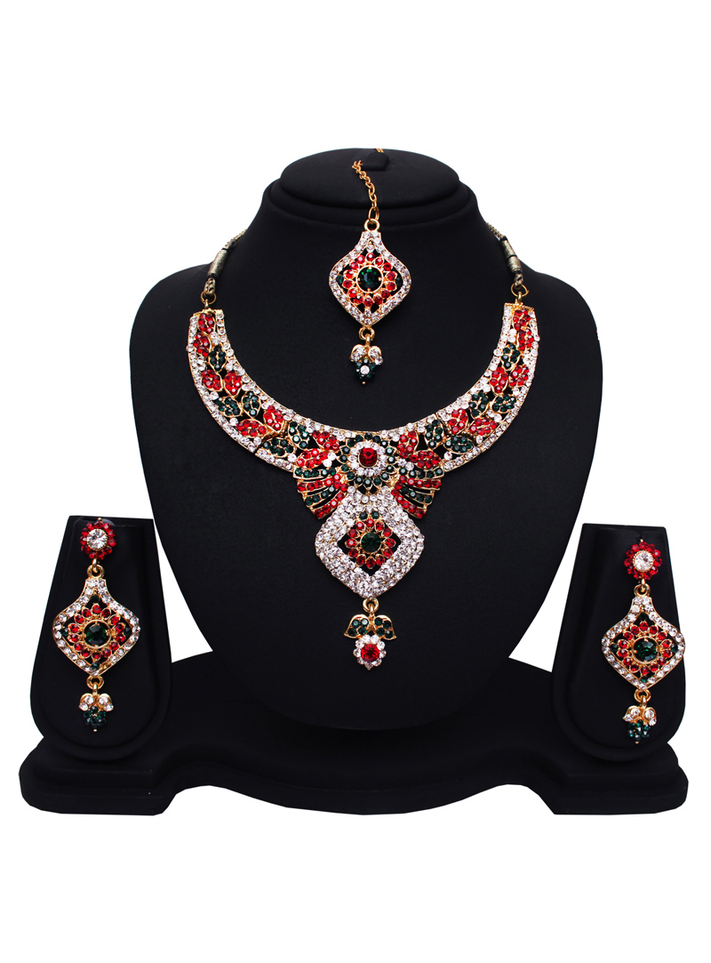 Maroon Alloy Austrian Diamonds Light Set with Earring and Mang Tikka 89179