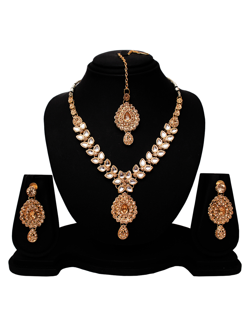 Golden Alloy Austrian Diamond Set With Earrings and Maang Tikka 128547