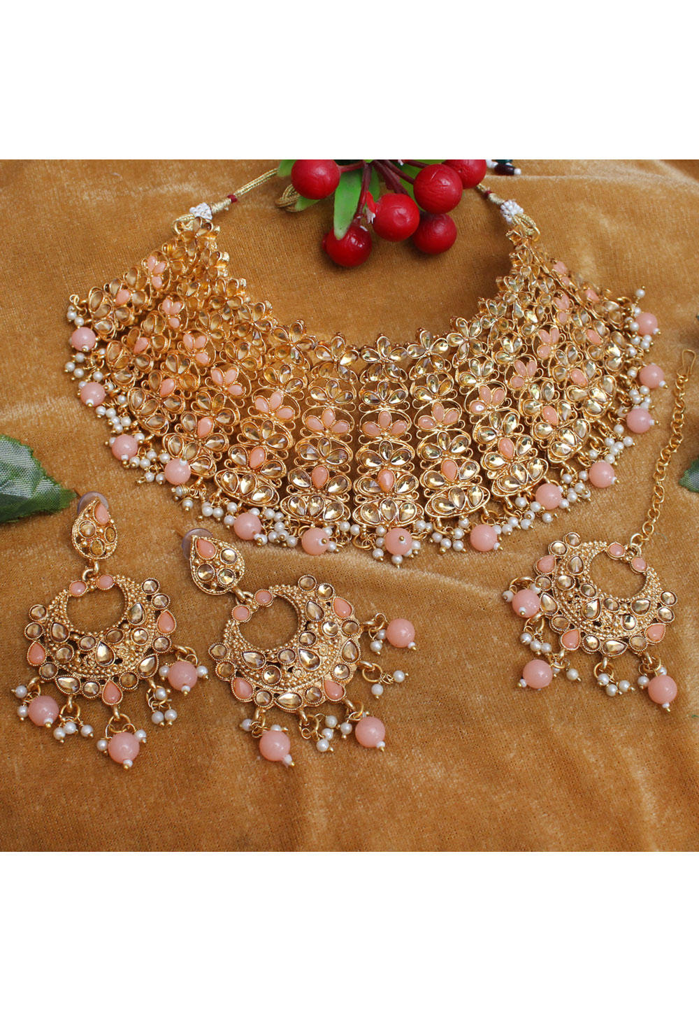 Pink Lehenga Necklace On Ghagra Light Pink Alloy Necklace Set With