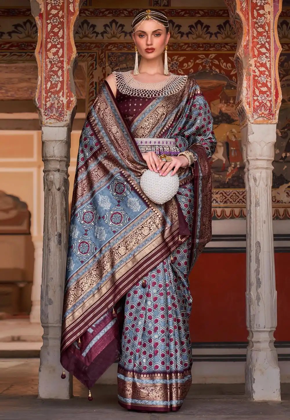 Grey Silk Saree With Blouse 267688