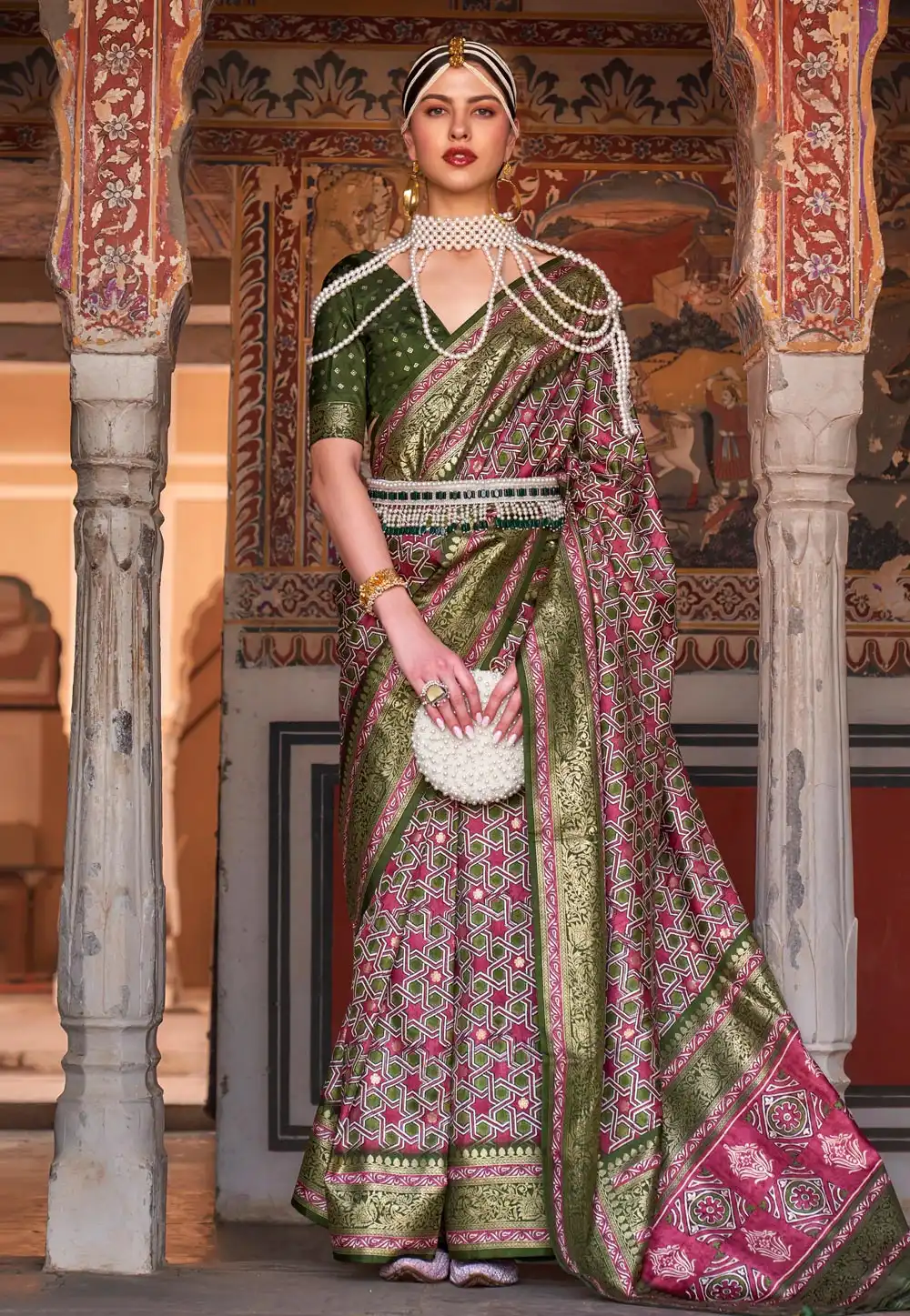 Mehndi Silk Saree With Blouse 267689