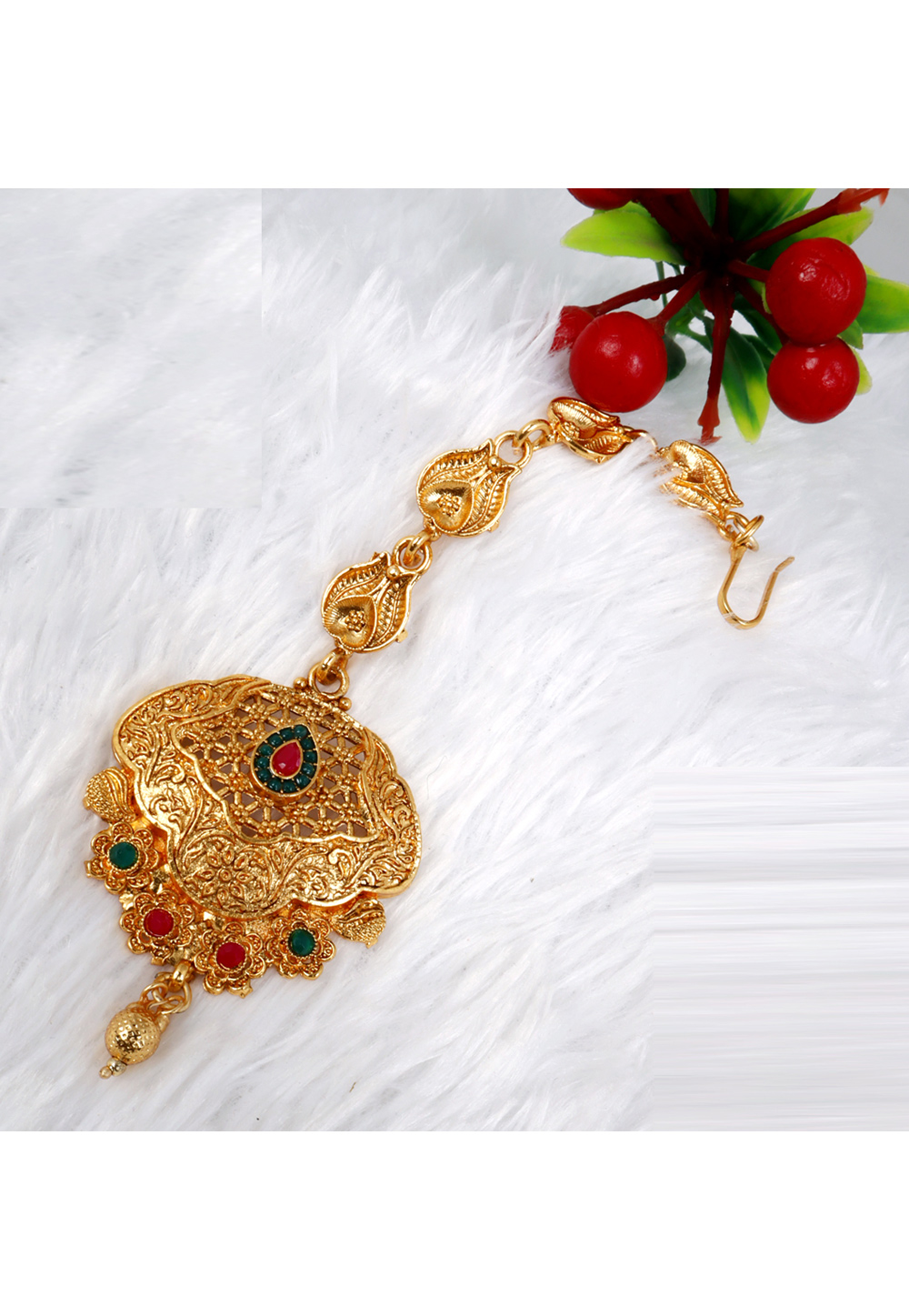 Golden Alloy Austrian Diamonds and Kundan Maang Tikka 272594