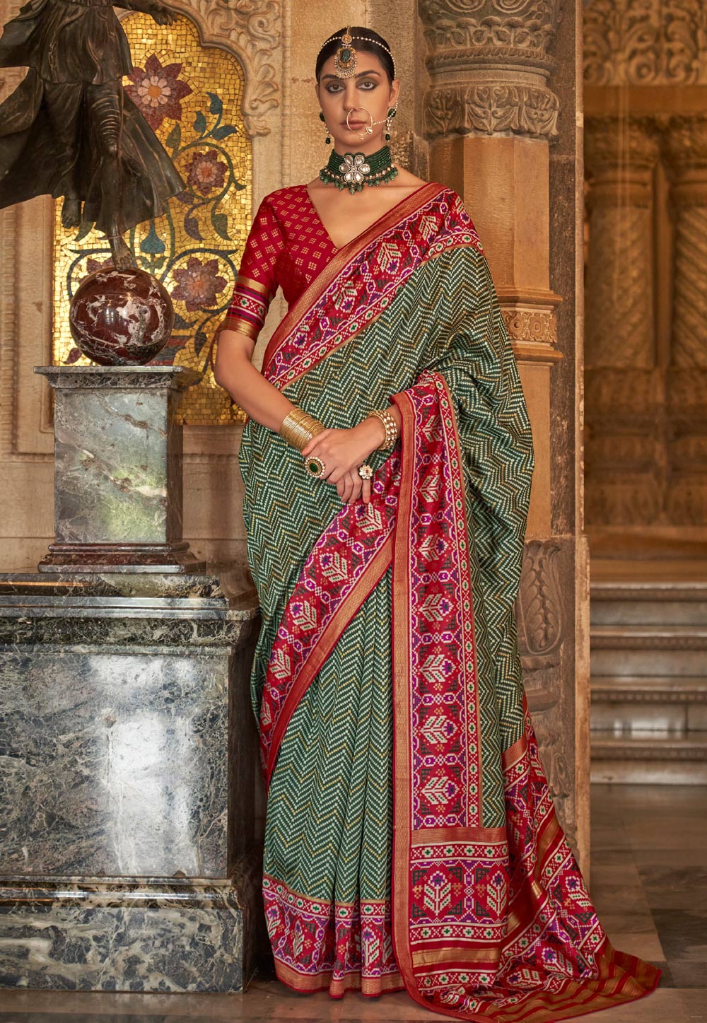 Green Soft Silk Saree With Blouse 274494