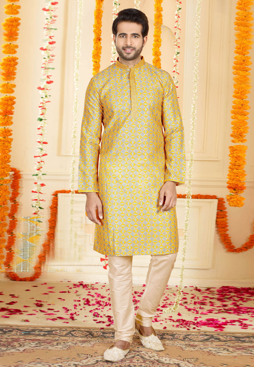 Yellow Silk Printed Kurta Pajama 246740