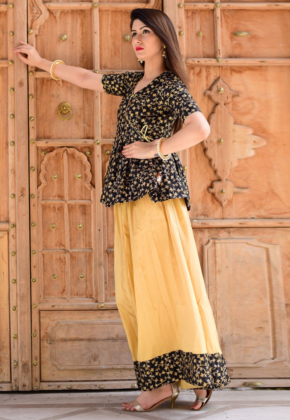 Black Taffeta Readymade Peplum and Skirt 160015