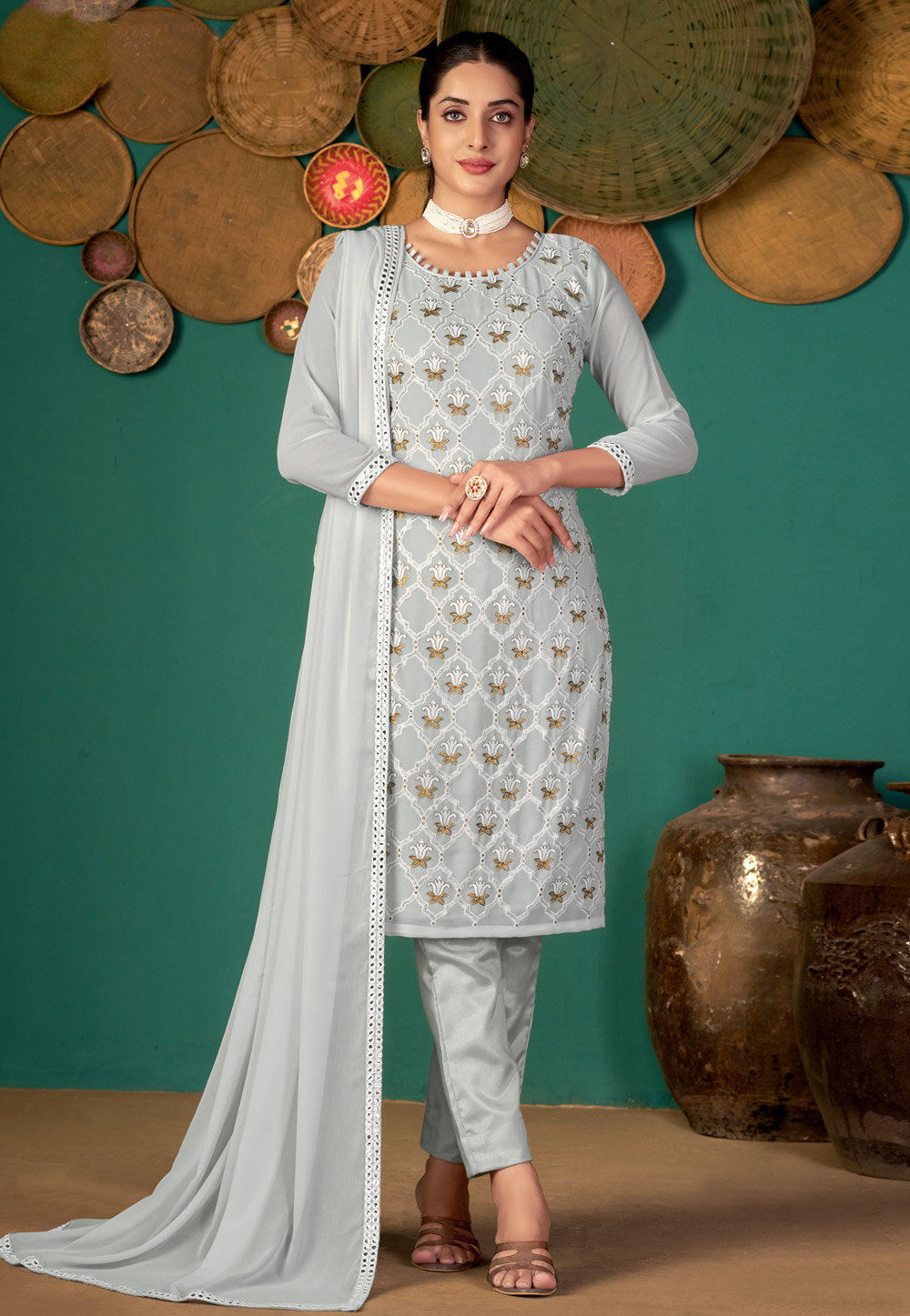 Grey Faux Georgette Pakistani Suit 248307