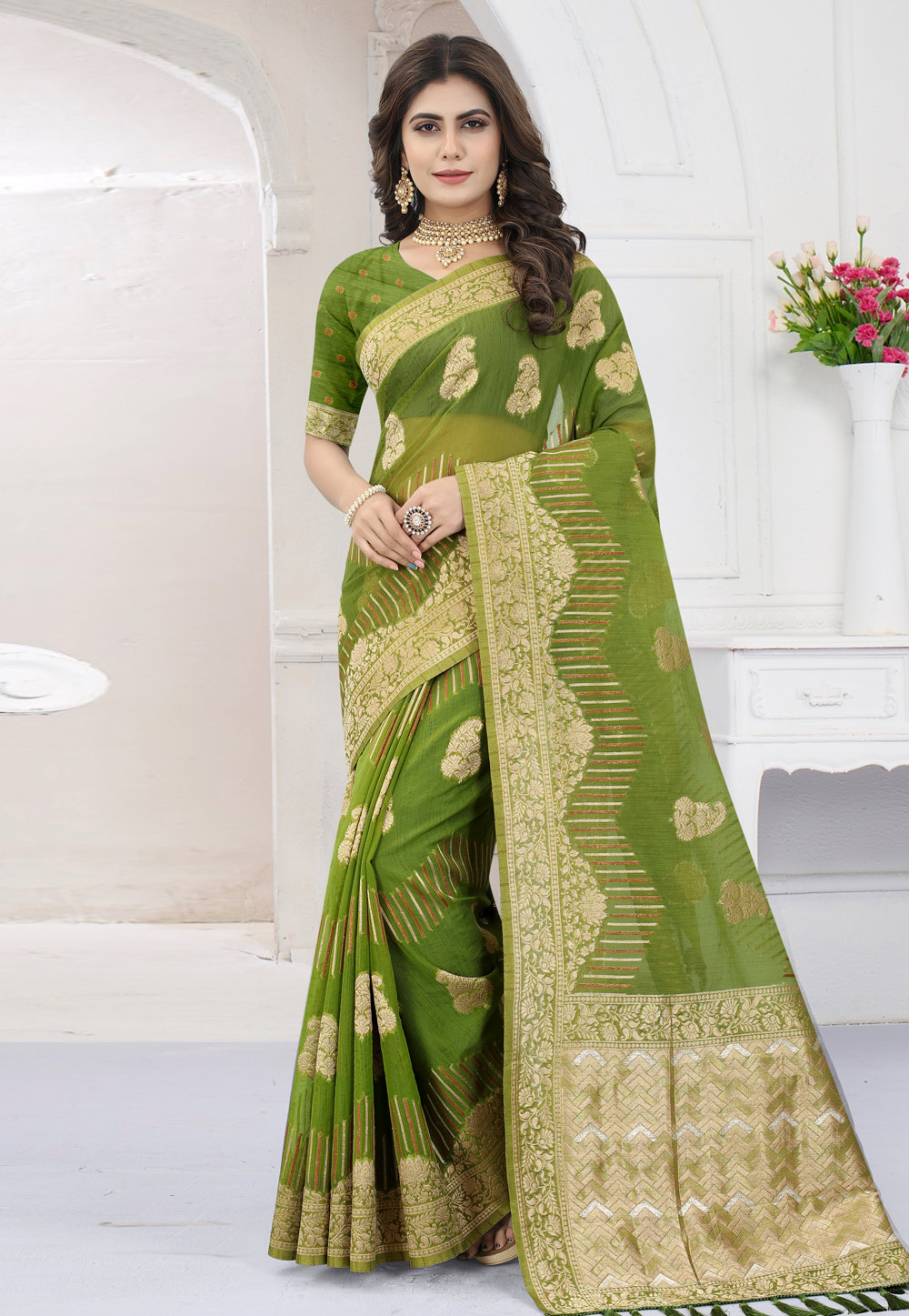 Green Viscose Saree With Blouse 258378