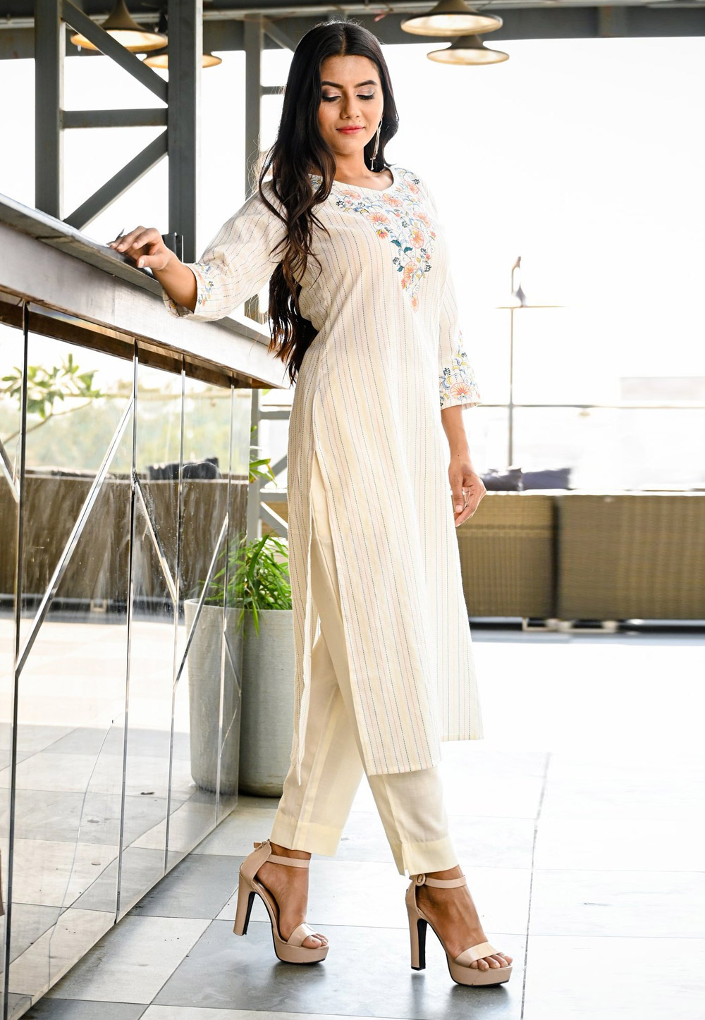 Off White Cotton Kurti 223179