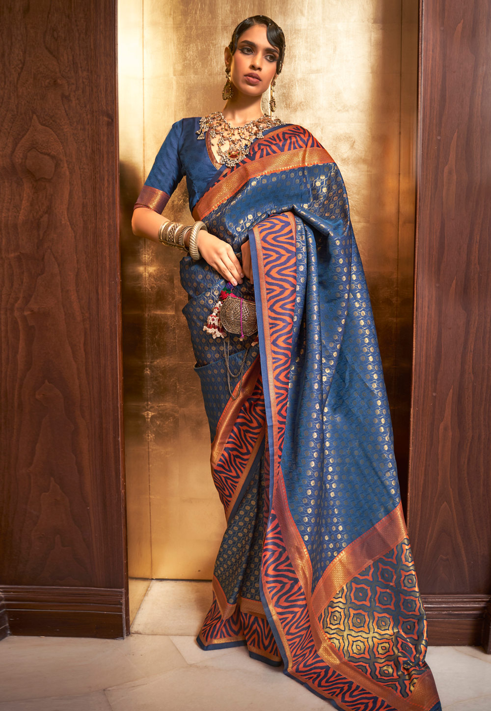 Blue Silk Saree With Blouse 249557
