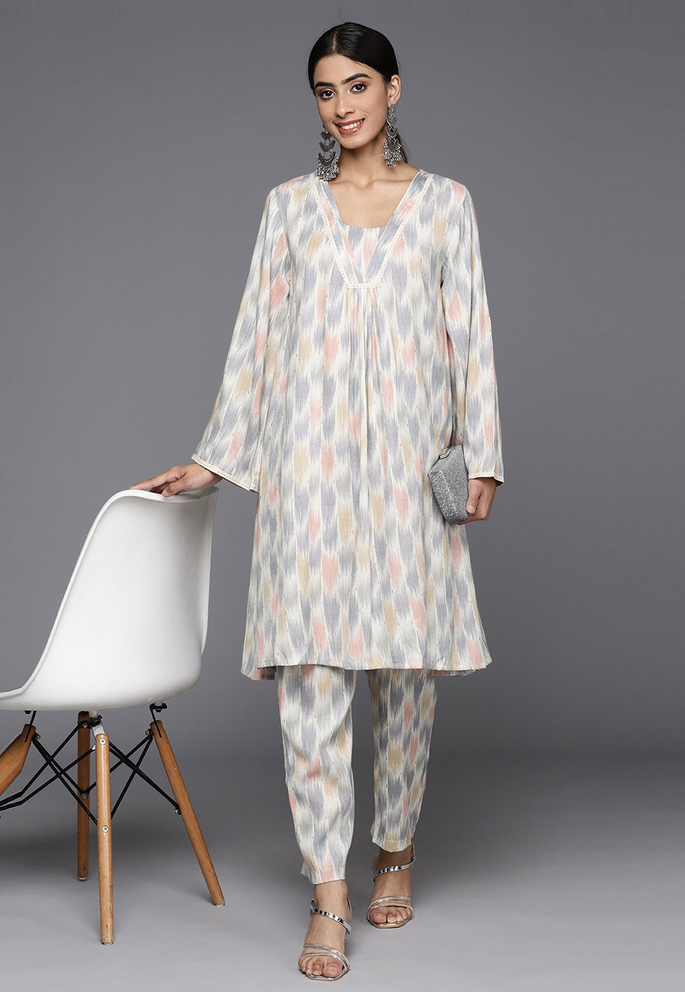 Off White Viscose Rayon Kurta Set With Pent 269748