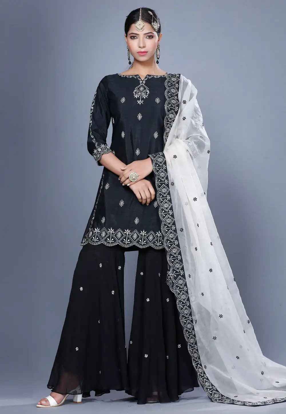 Black Raw Silk Pakistani Salwar Kameez 271216