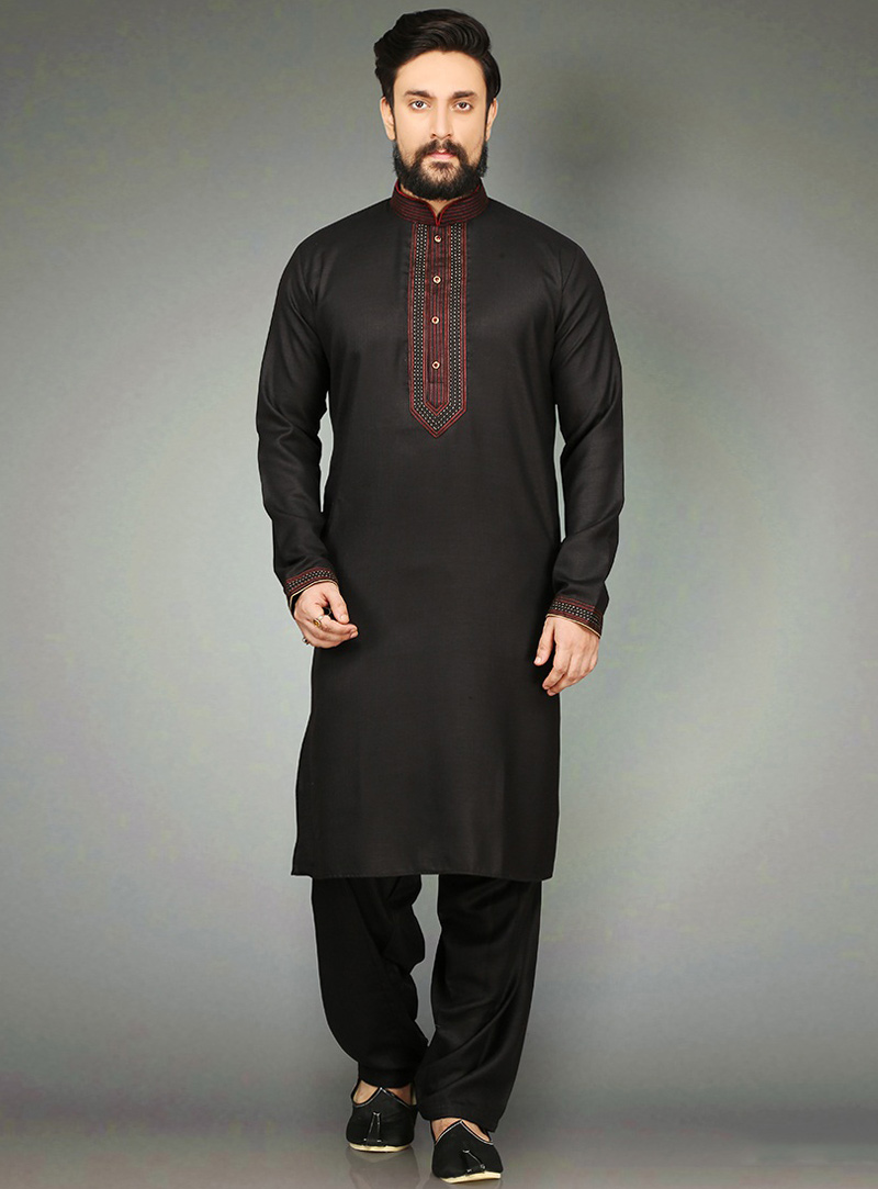 Black Cotton Readymade Kurta Pajama 90717