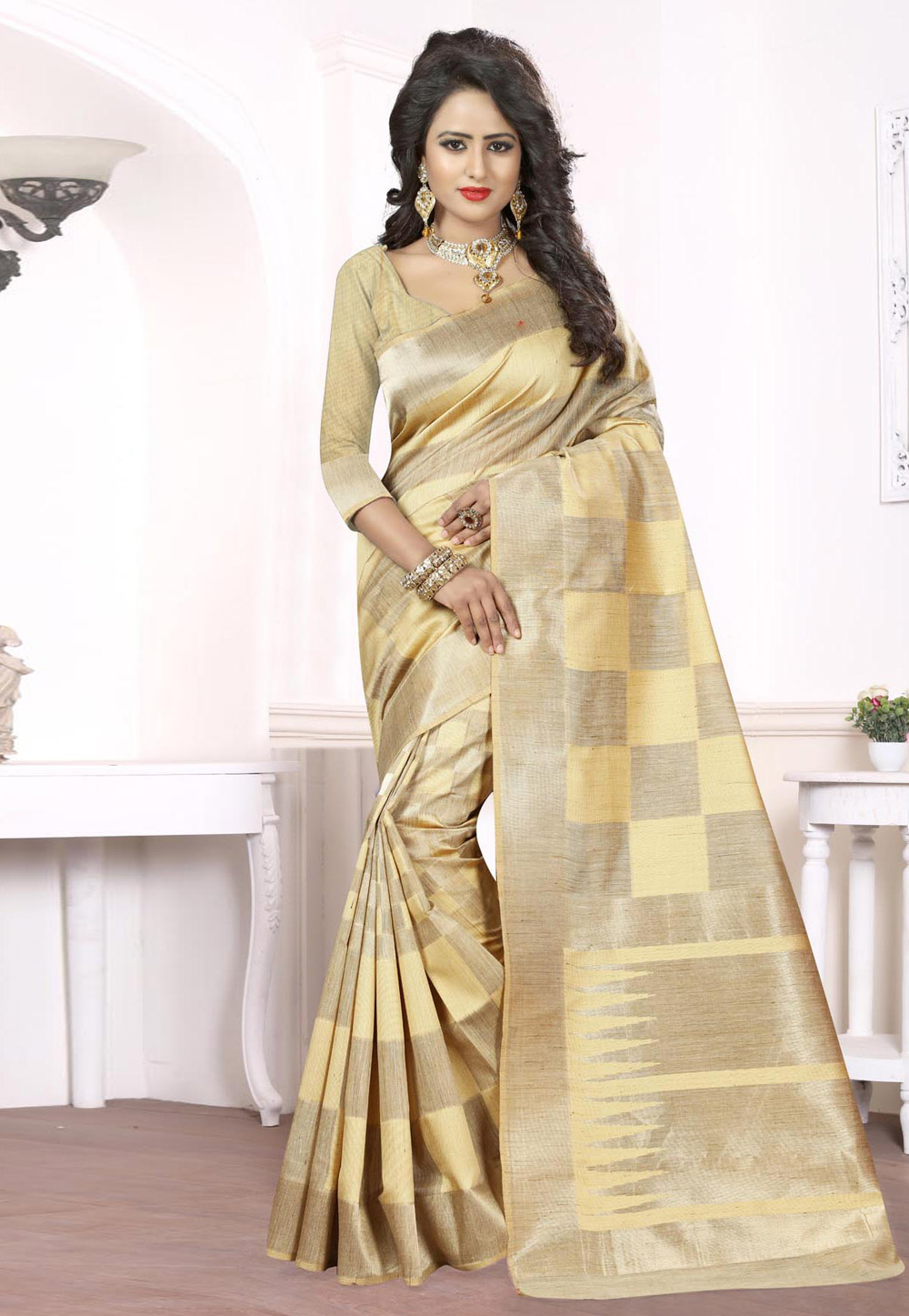 Beige Banarasi Saree With Blouse 230013