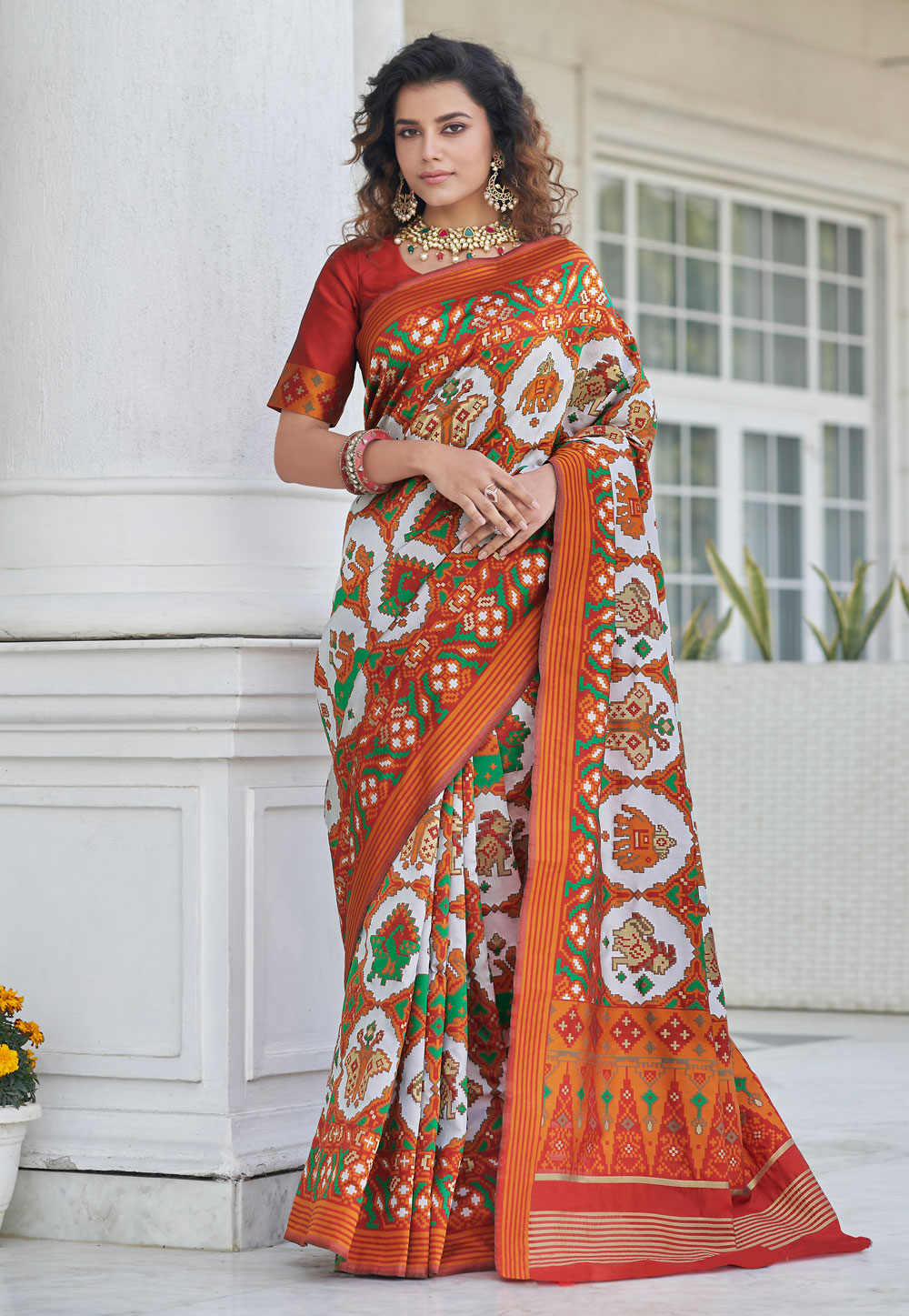 White Patola Silk Saree With Blouse 249719