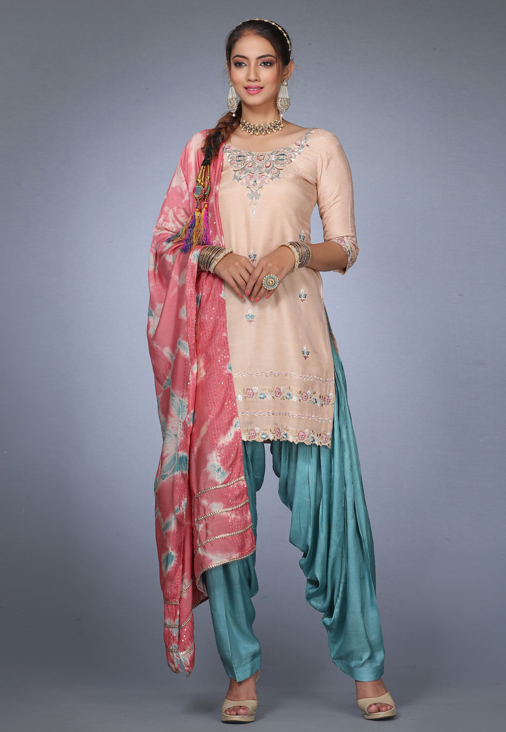 Peach Muslin Punjabi Salwar Kameez 271189