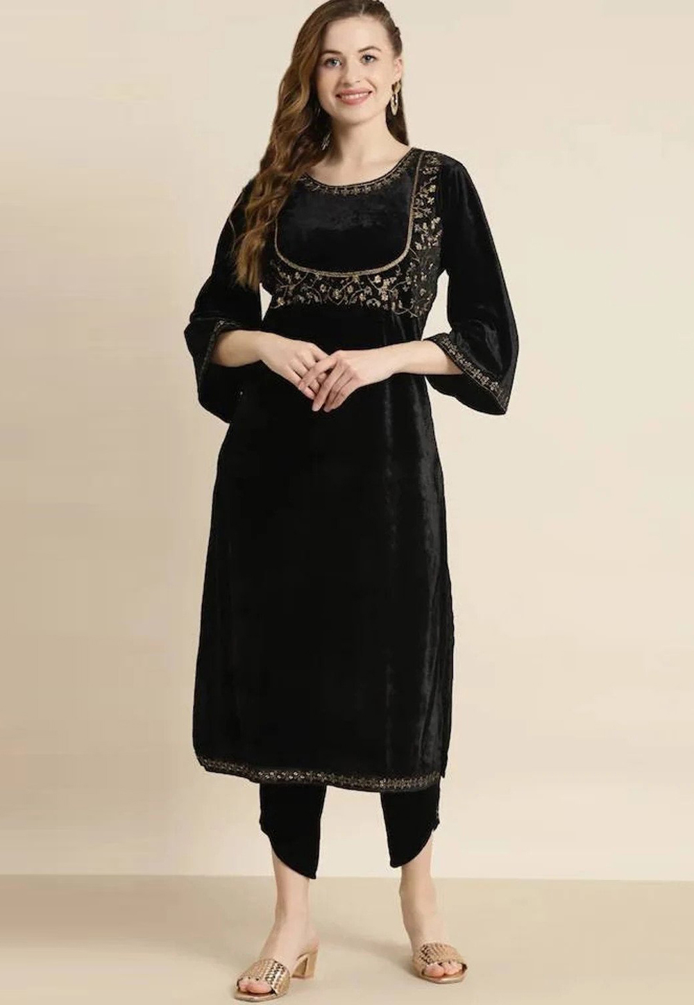 Black Velvet Kurta Set With Pant 254240