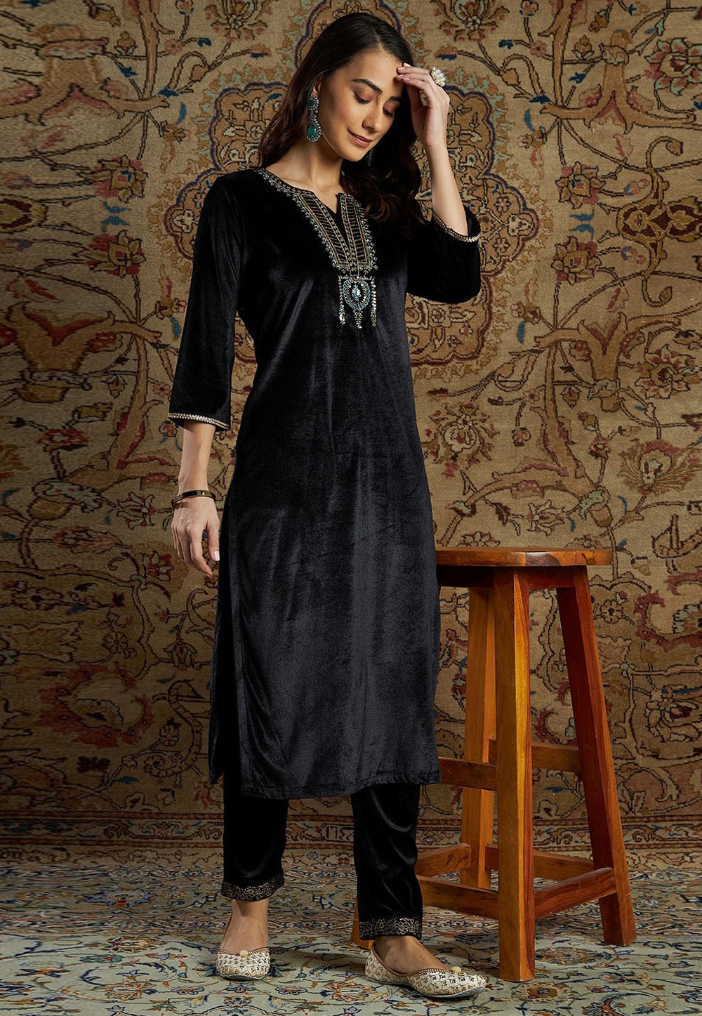 Black Velvet Kurta Set With Pant 254241
