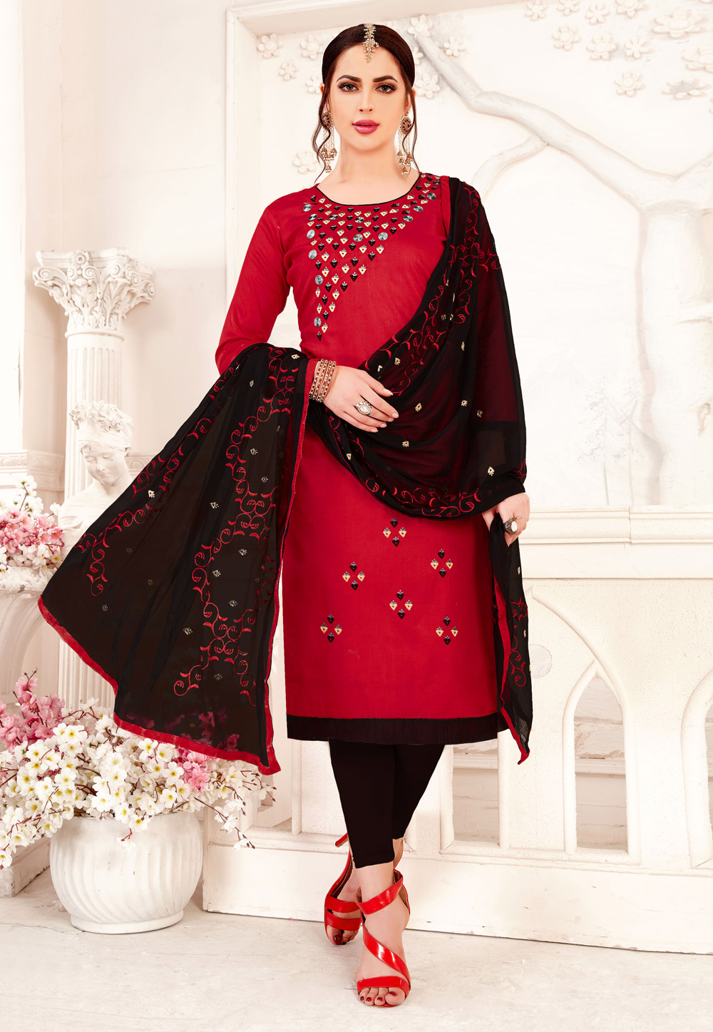 Red Cotton Churidar Salwar Kameez 186252