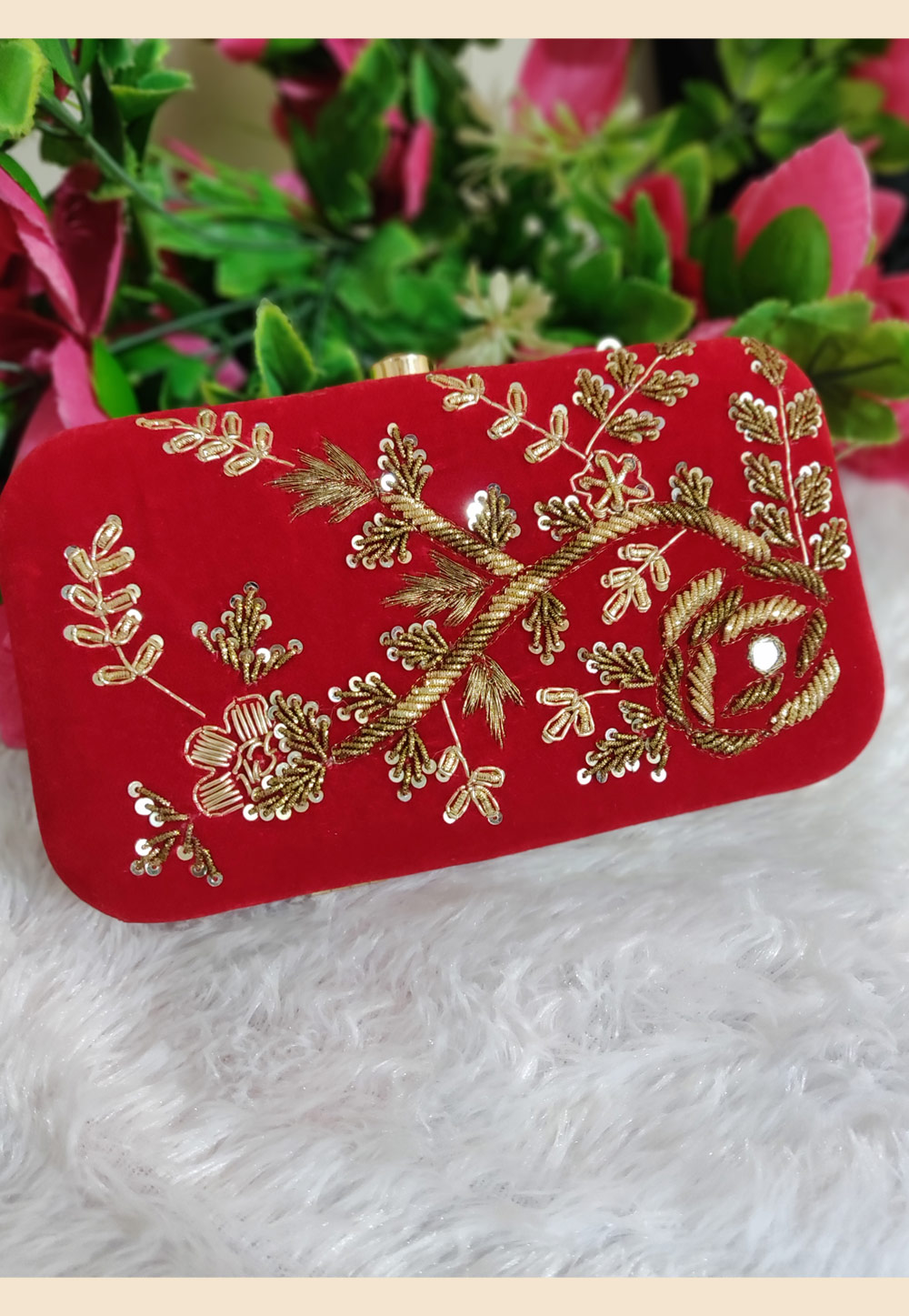 Red Synthetic Embroidered Clutch 189337
