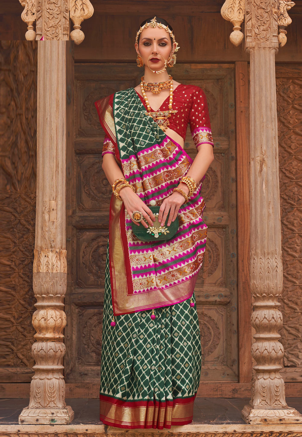 Green Silk Saree With Blouse 265351