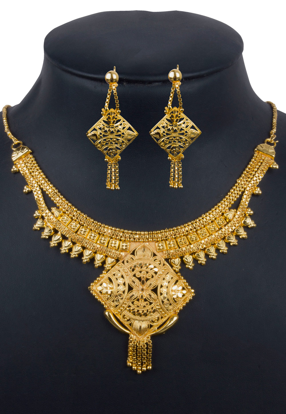 Golden Alloy Necklace With Earrings 157116