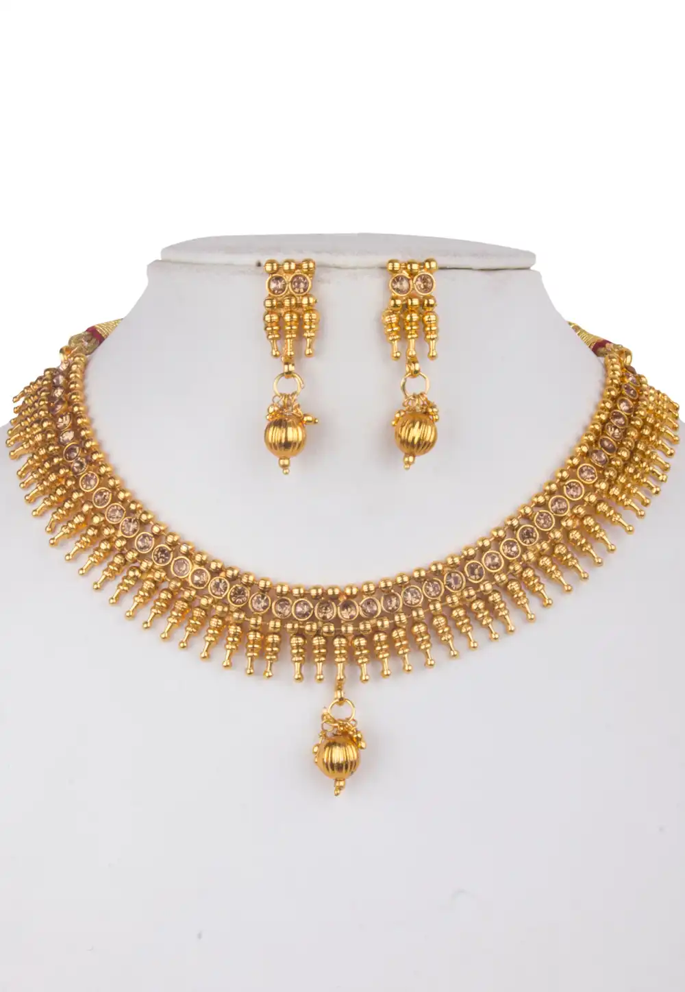 Golden Alloy Kundan Necklace With Earrings 156254