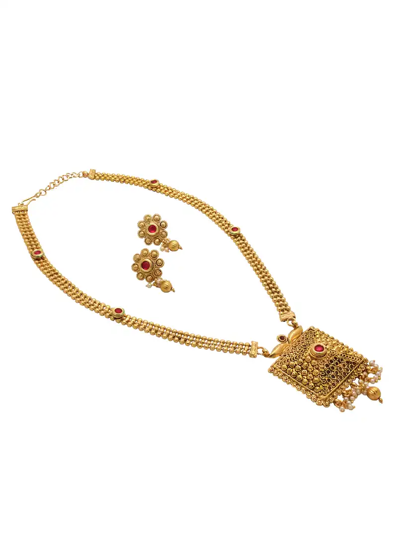 Maroon Alloy Kundan Necklace With Earrings 148759