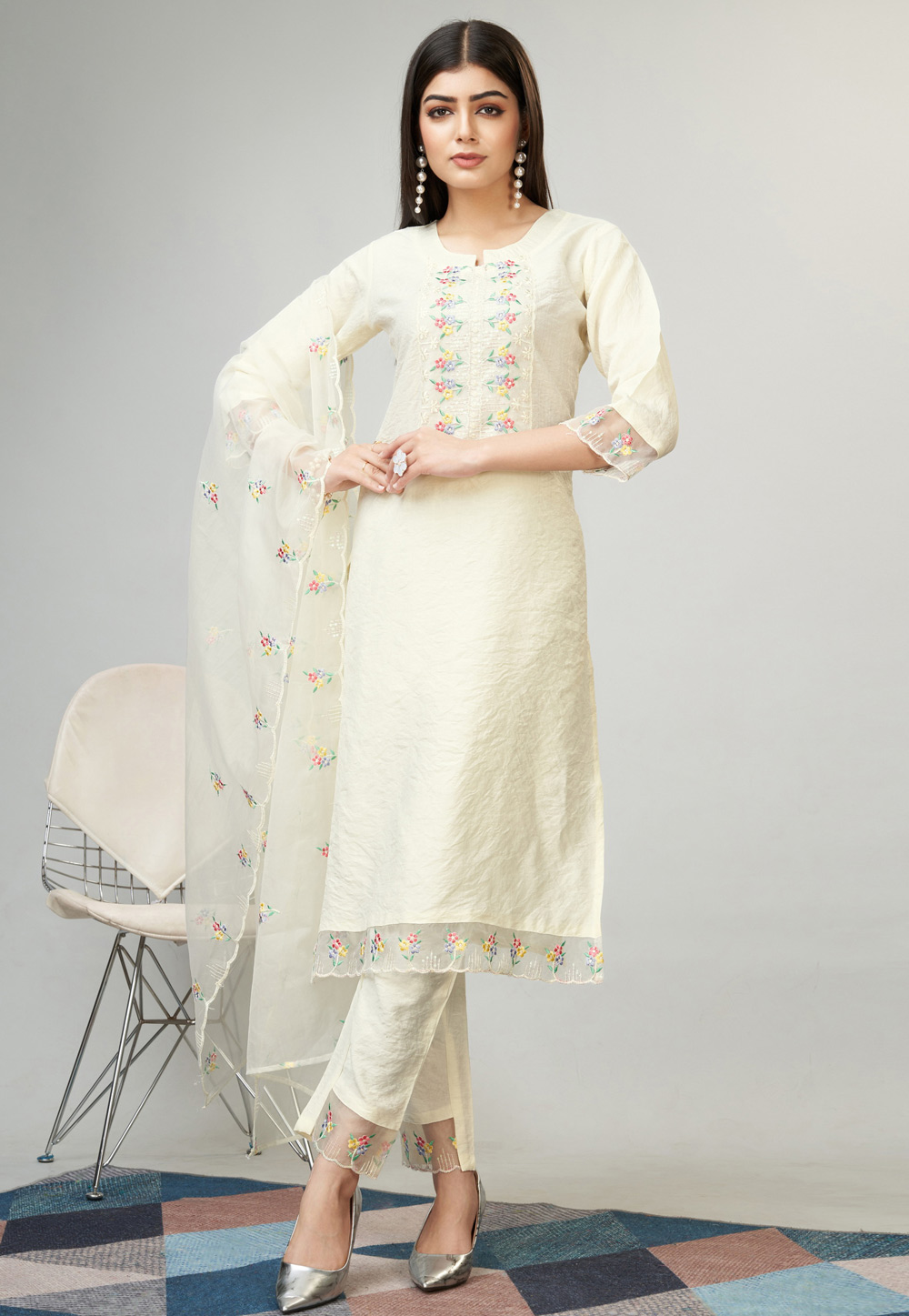 Off White Viscose Readymade Pant Style Suit 273353