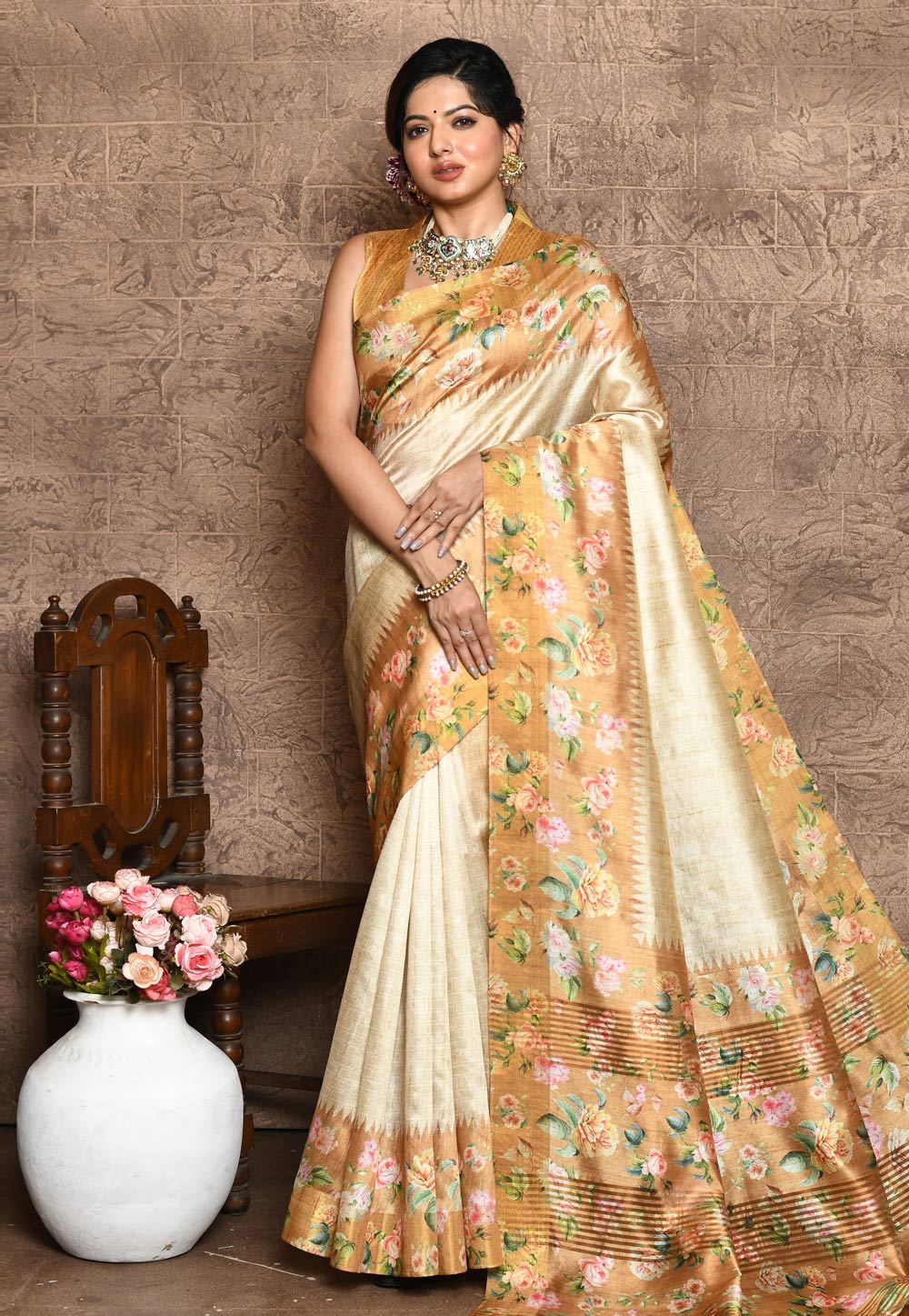 Beige Tussar Silk Saree With Blouse 273933