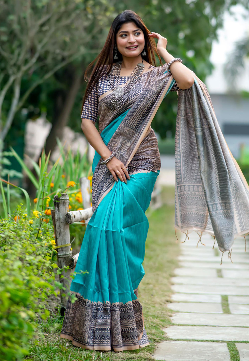 Aqua Tussar Silk Saree With Blouse 285376