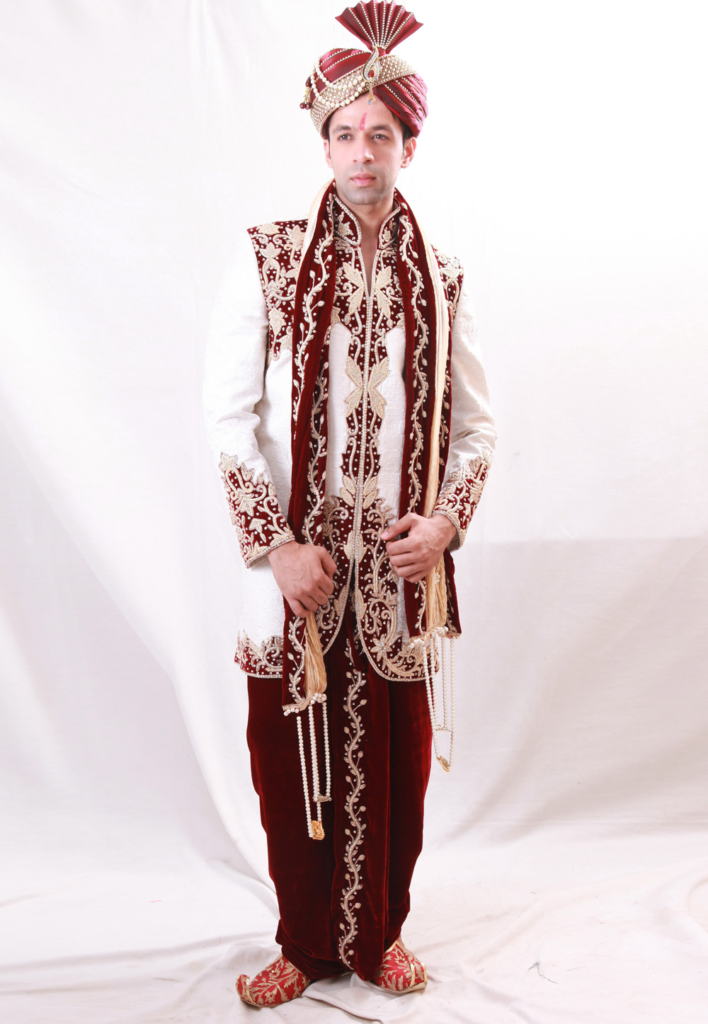 White Brocade Readymade Sherwani 204377