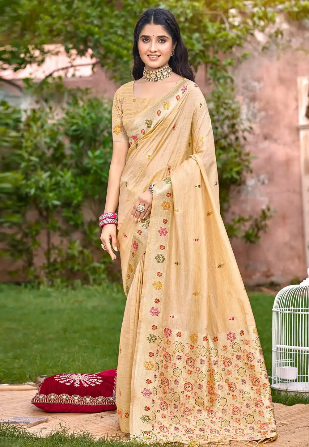 Beige Silk Saree With Blouse 315368