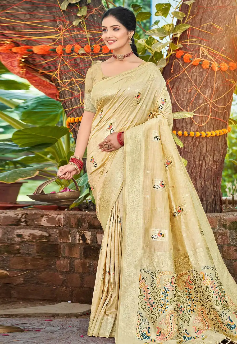 Beige Silk Saree With Blouse 315374
