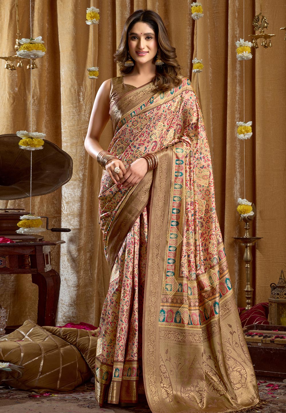 Beige Silk Saree With Blouse 322558