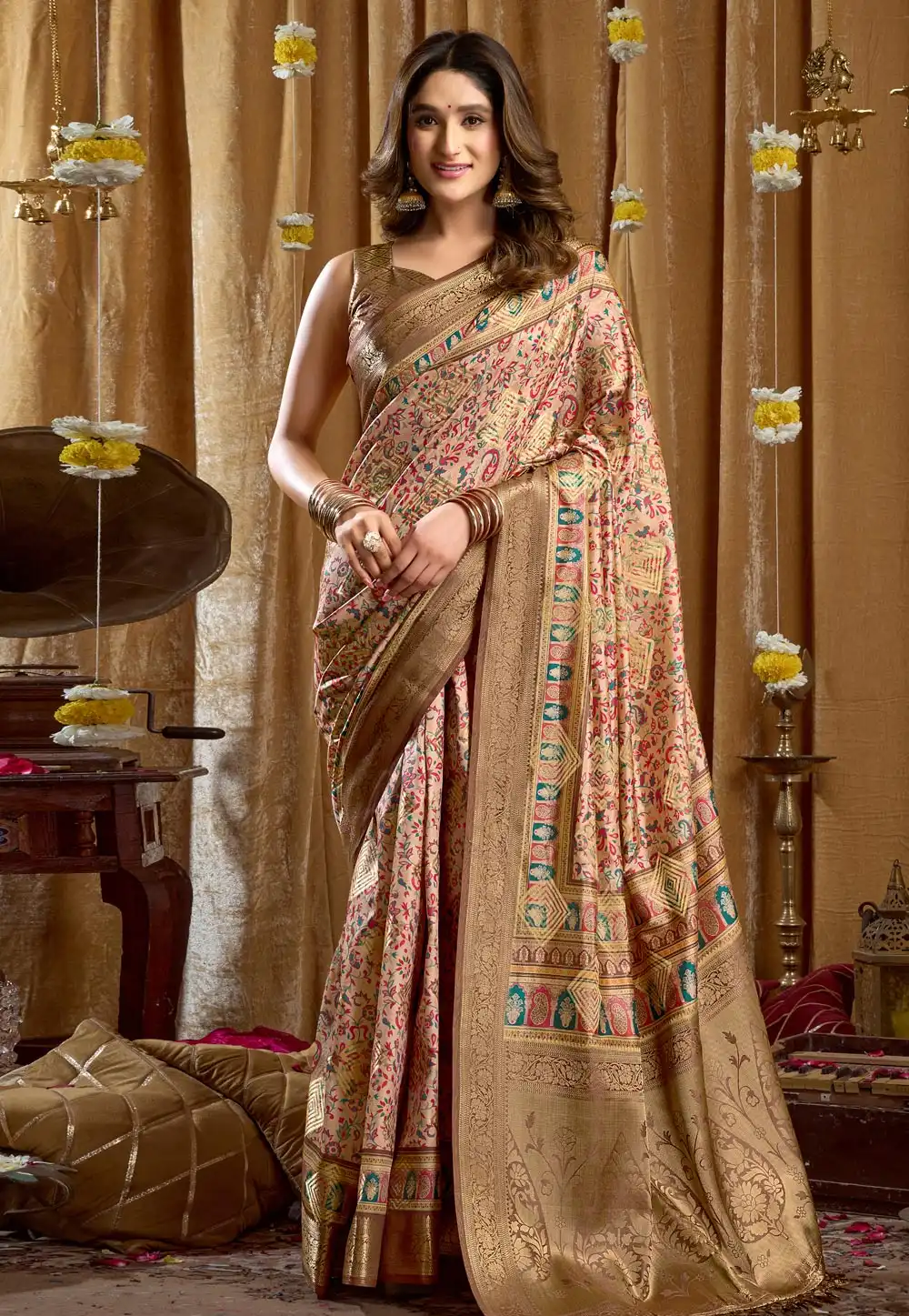 Beige Silk Saree With Blouse 322558