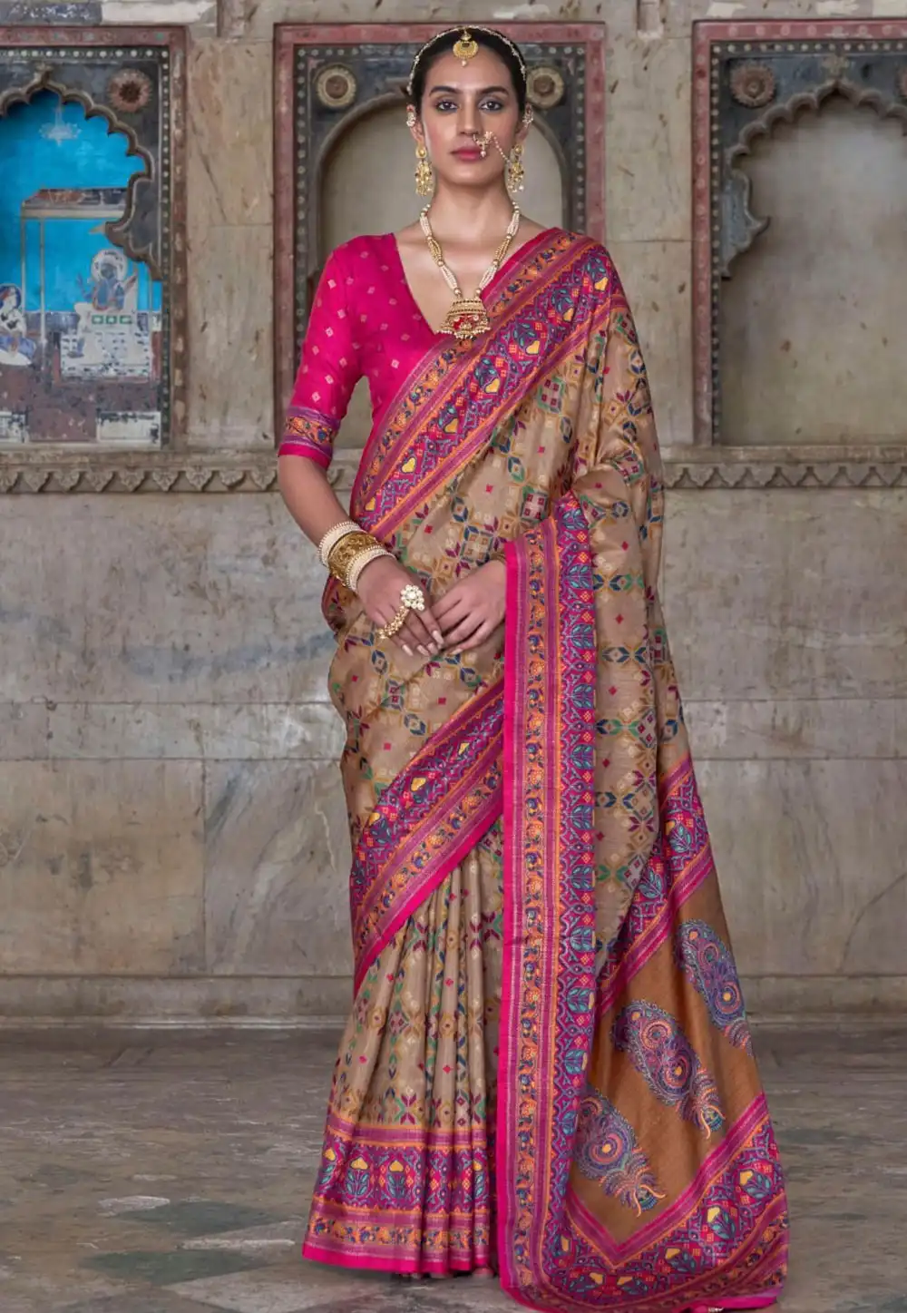 Beige Silk Saree With Blouse 318447