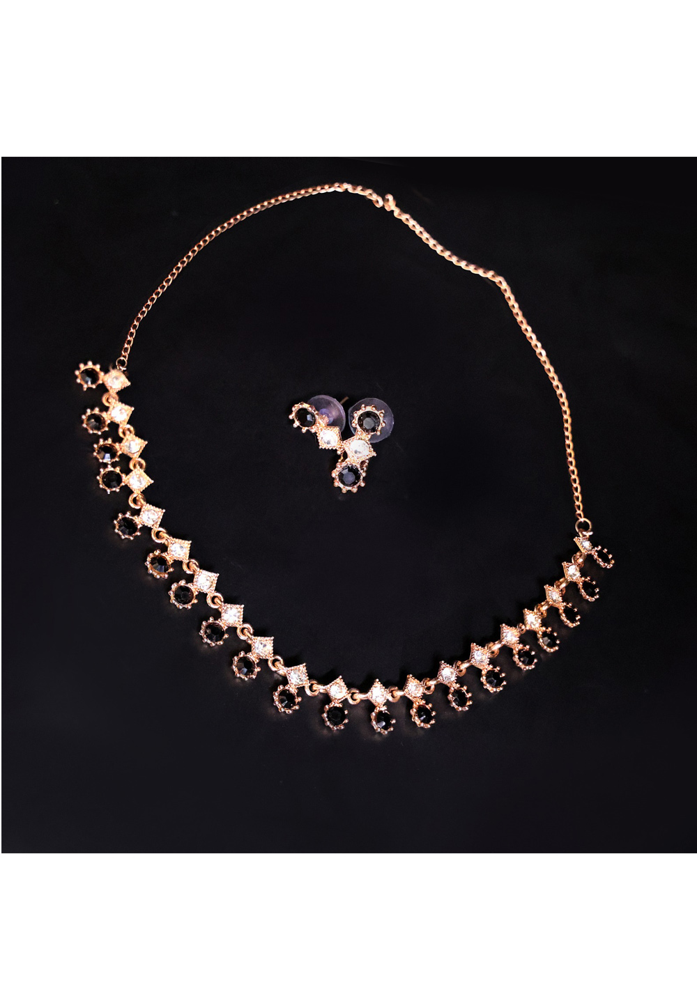 Black Alloy Necklace With Earrings 285051
