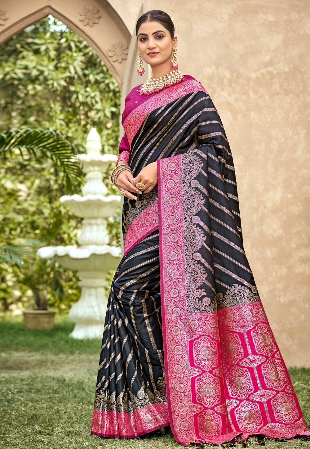 Black Banarasi Silk Saree With Blouse 324348