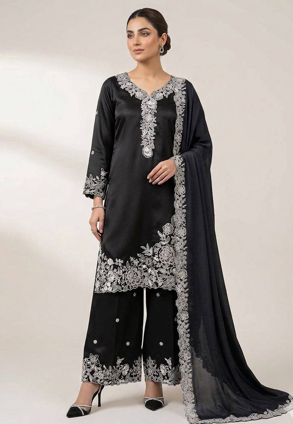 Black Crepe Readymade Palazzo Suit 329617
