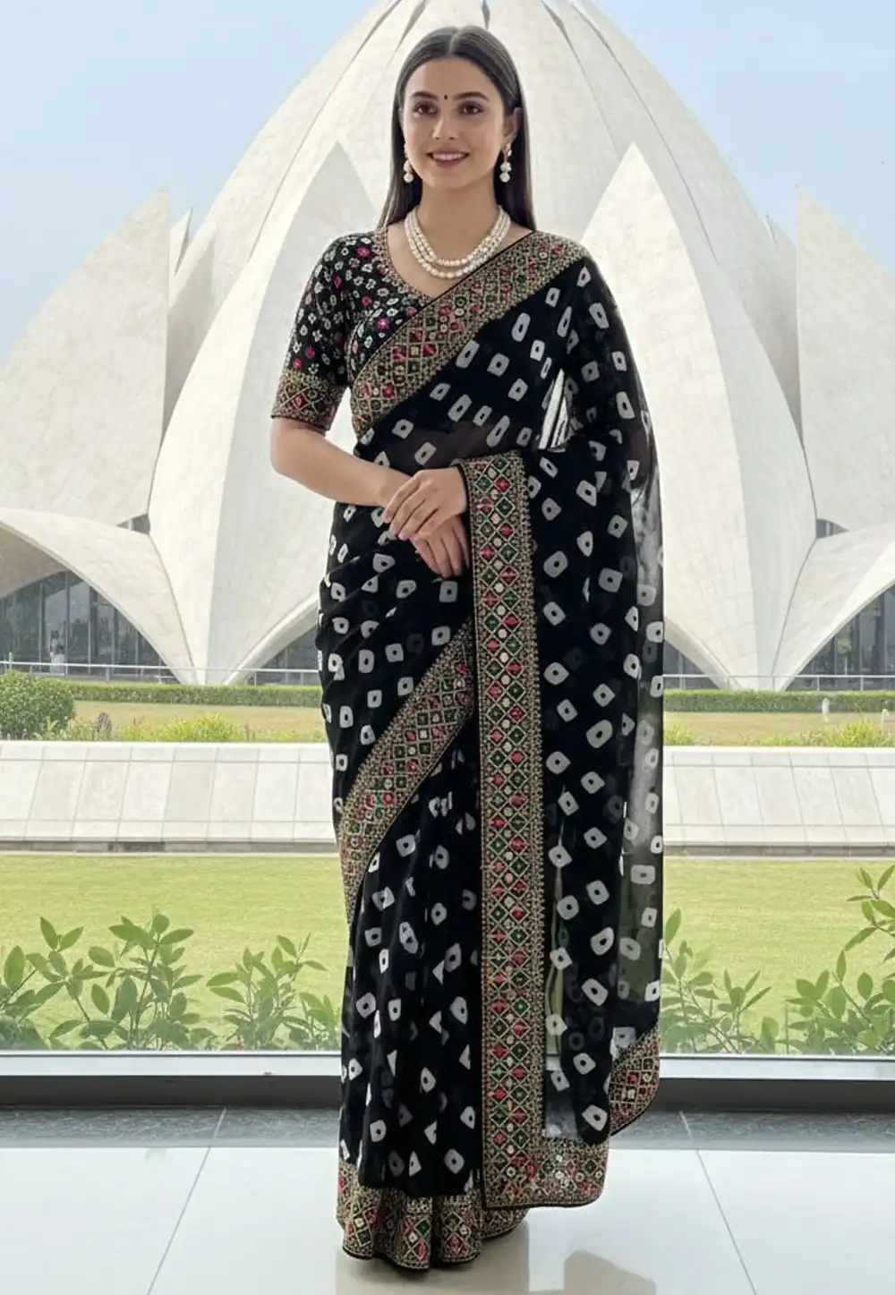 Black Georgette Bandhani Print Saree 321660