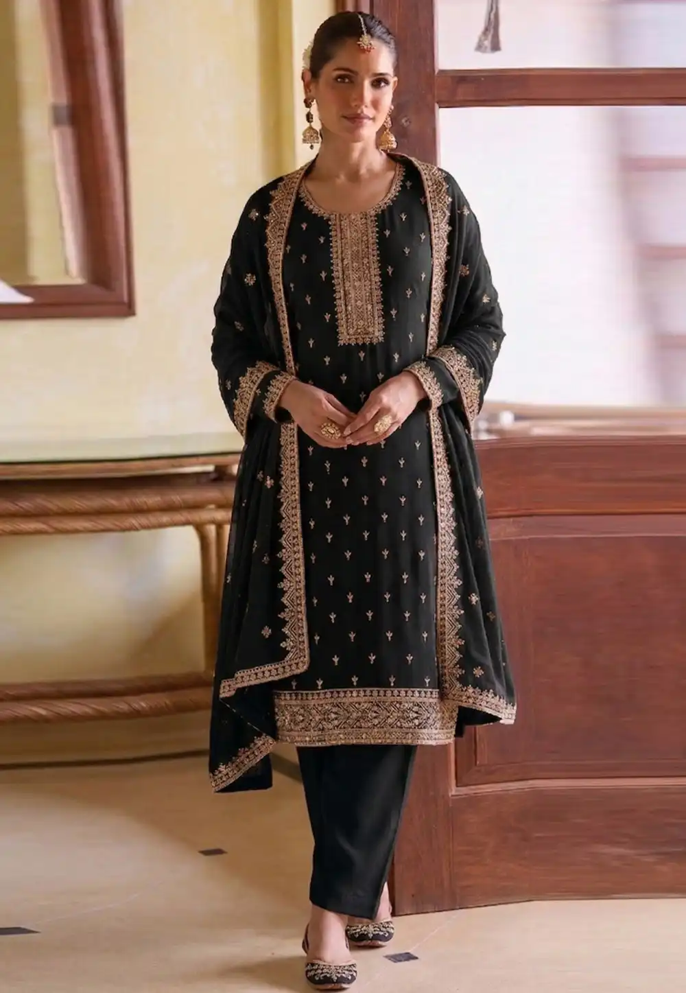 Black Georgette Pakistani Suit 329757
