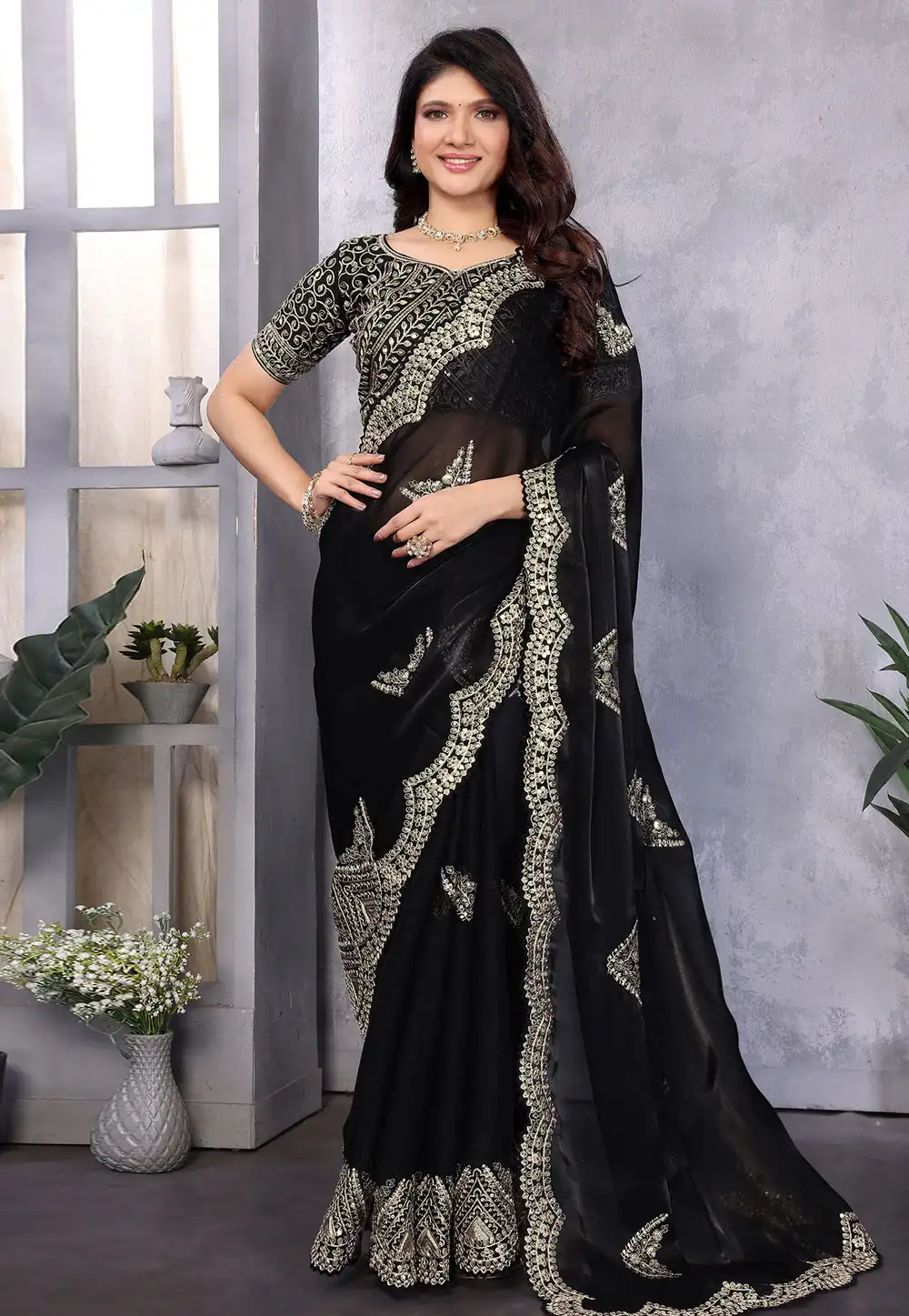 Black Shimmer Chiffon Saree With Blouse 316145