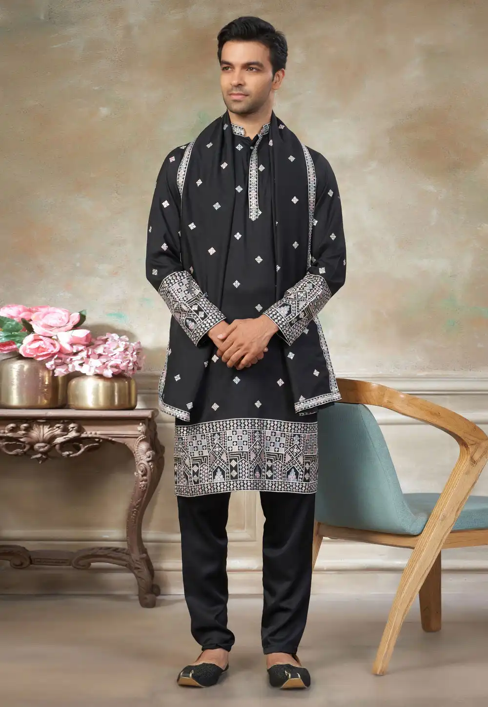 Black Silk Kurta Pajama With Stole 325994