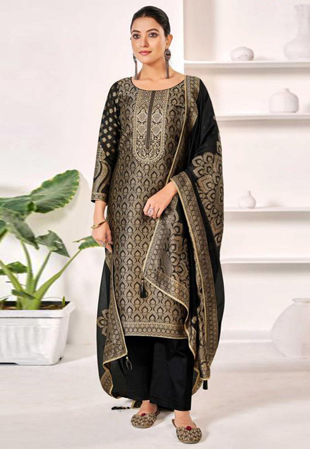 Black Silk Pakistani Suit 309523