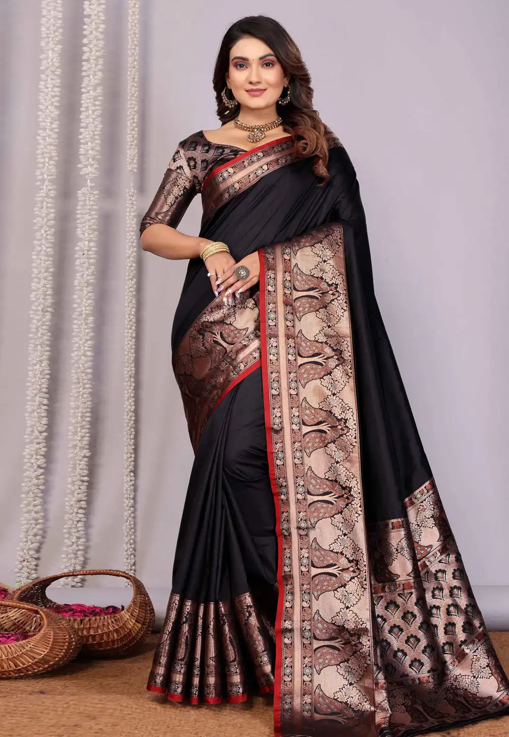 Black Silk Saree With Blouse 321044