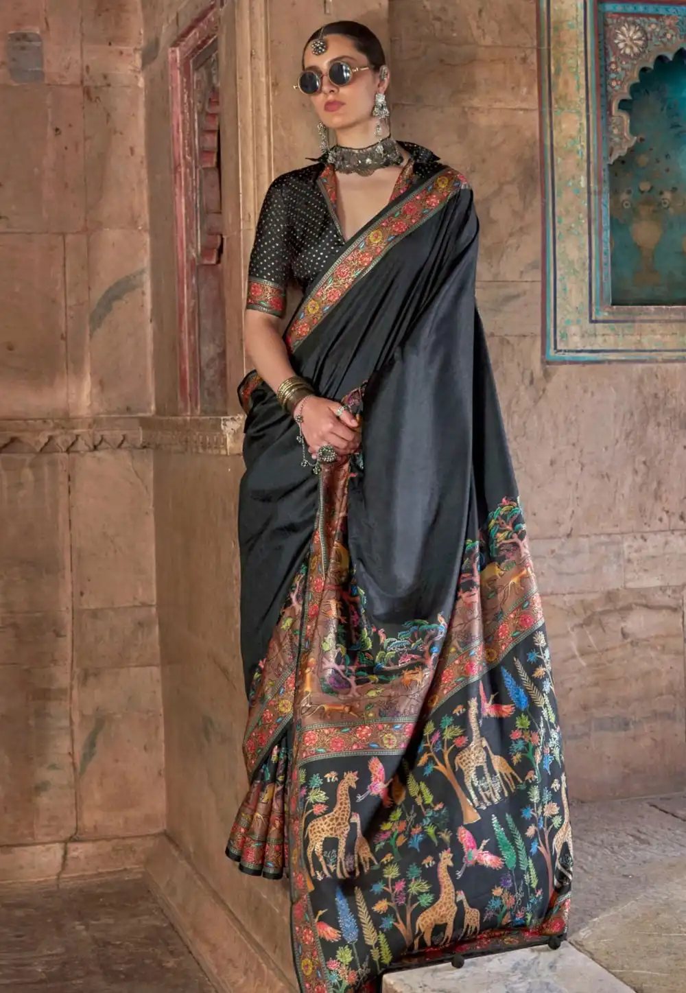 Black Silk Saree With Blouse 317574