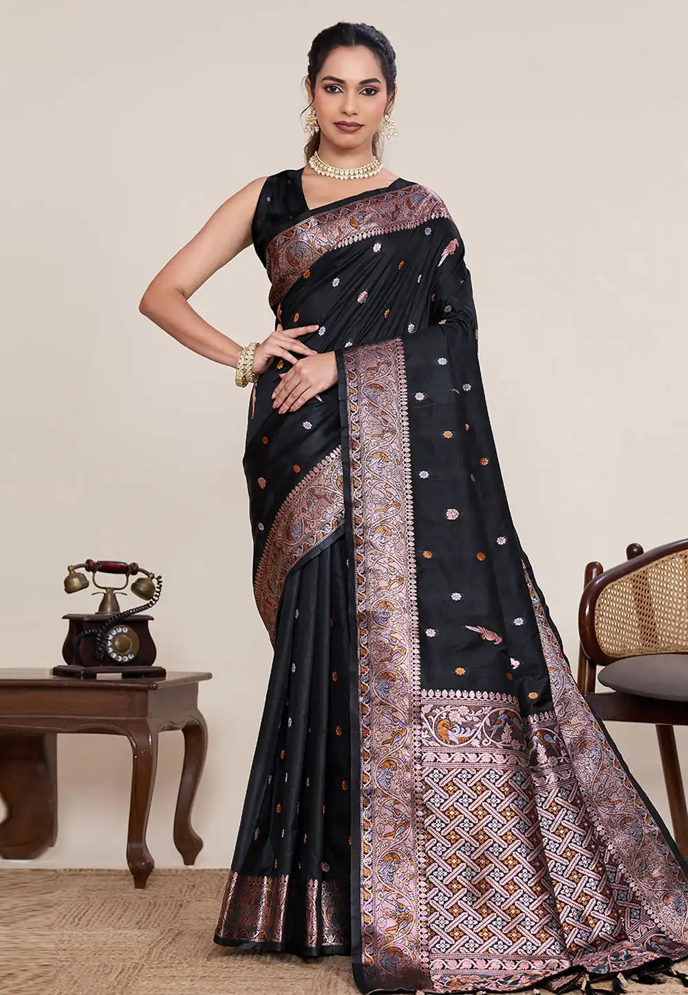 Black Silk Saree With Blouse 326372